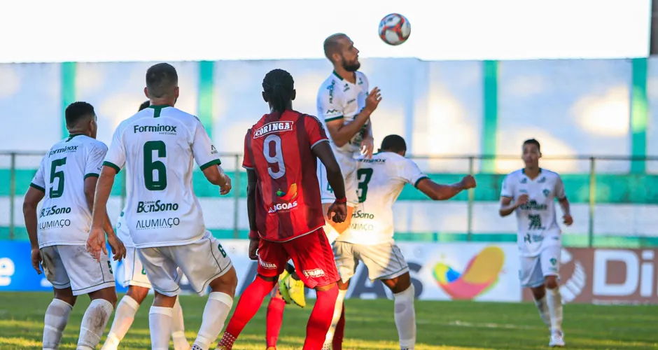 Imagem ilustrativa da imagem CRB tropeça contra o Murici e conhece a sua primeira derrota no Campeonato Alagoano: 1 a 0