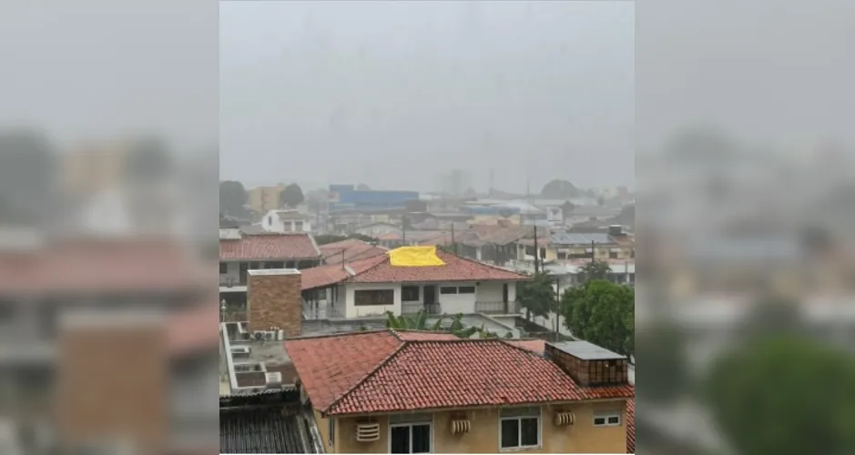 Chuvas deixam ruas de Maceió e do interior alagadas; alerta é mantido