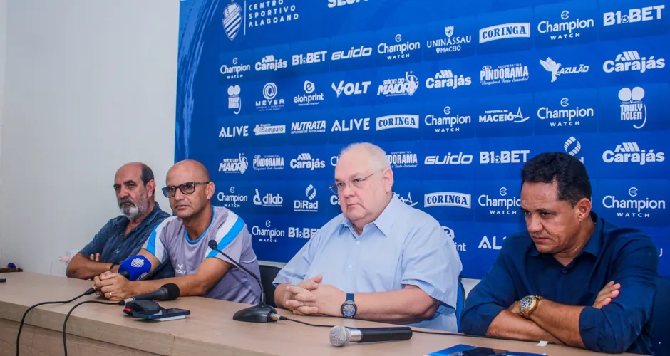Marquinhos trabalhará ao lado do técnico Adriano Cabeça