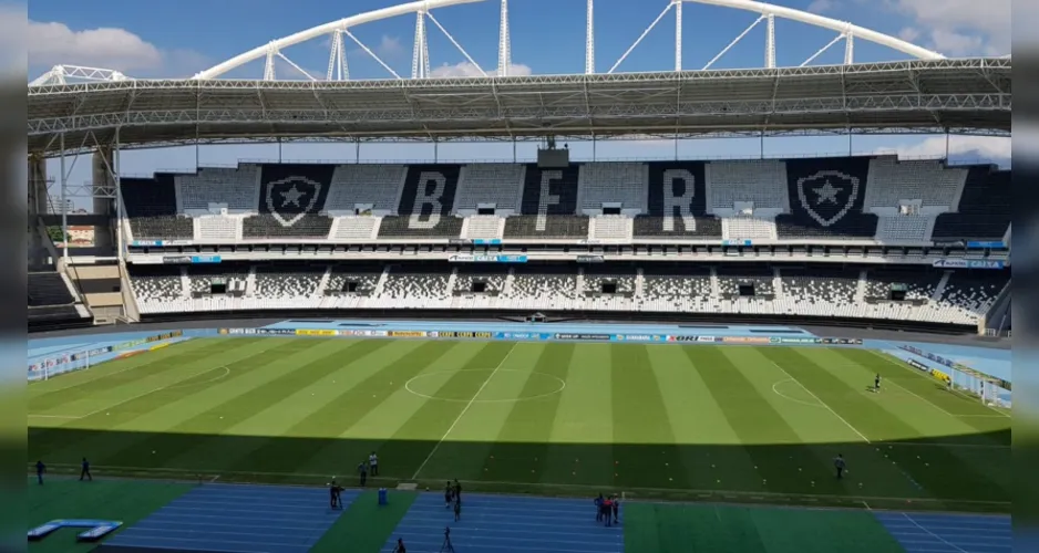Botafogo vem passando por grave crise financeira e rebaixamento para a Série B