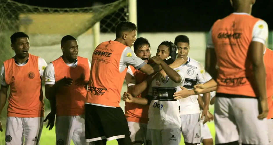Imagem ilustrativa da imagem Com gol no fim, ASA vence o Murici fora de casa em jogo de ida das semis do Alagoano:2 a 1