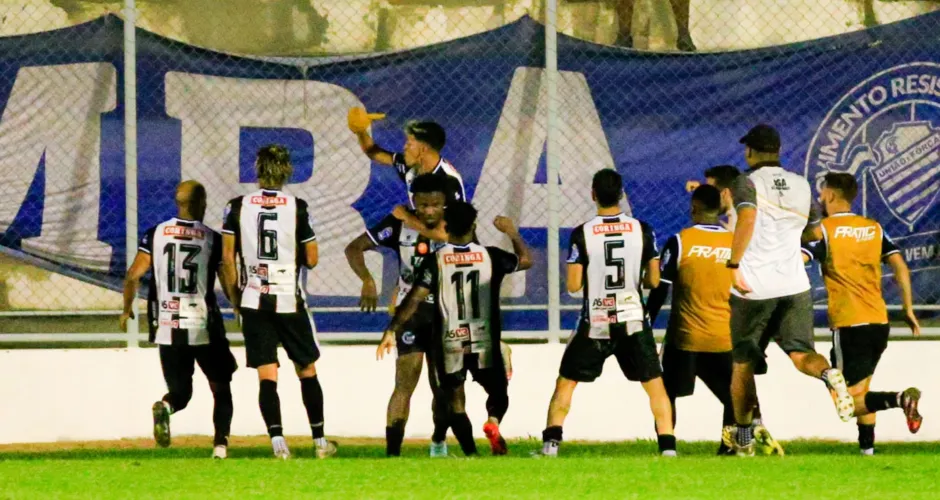 Imagem ilustrativa da imagem Técnico do ASA, Sidney Moraes coloca time em duas finais em Alagoas