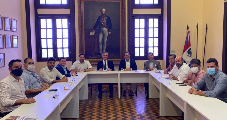 Collor se reúne com a presidência e integrantes do corpo diretivo da Associação Comercial de Maceió