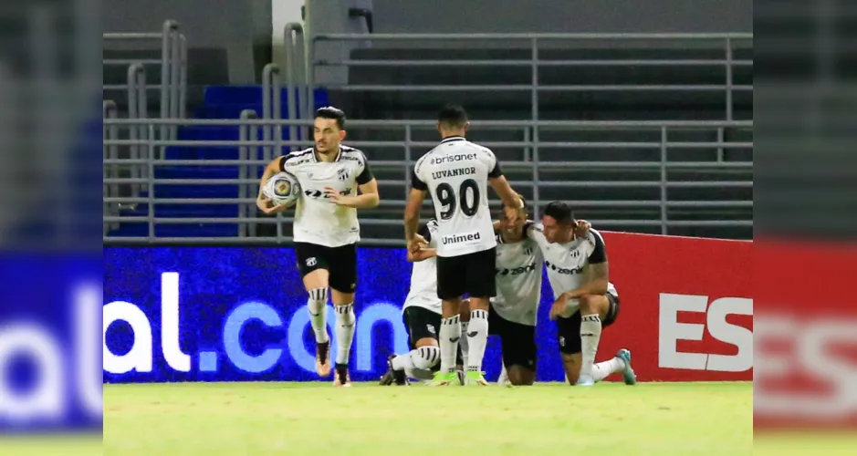 Momento do gol de empate do Ceará