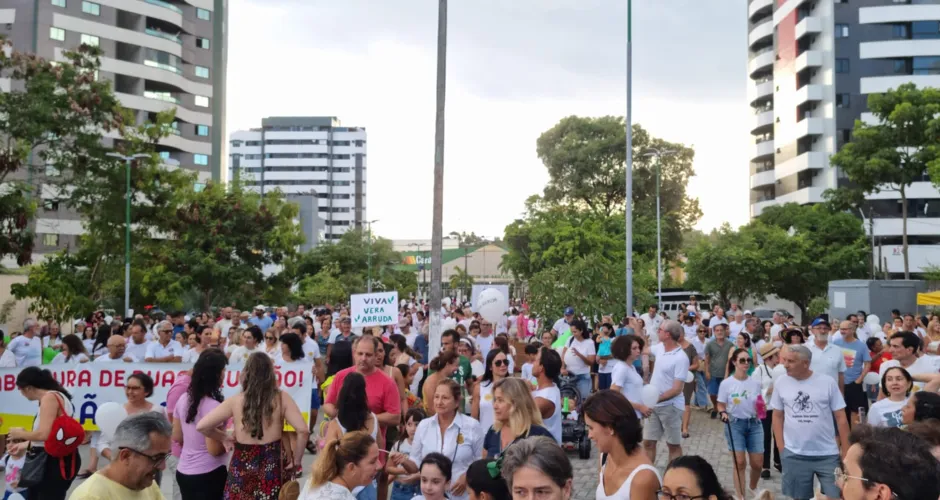 Moradores se reúnem em ato contra abertura de vias no Vera Arruda