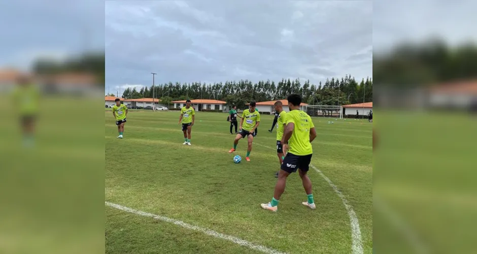 Manaus treinou no Ninho do Galo