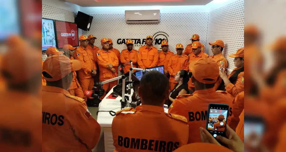 Imagem ilustrativa da imagem CBM realiza visita técnica à Rádio Gazeta FM 101.1 Arapiraca