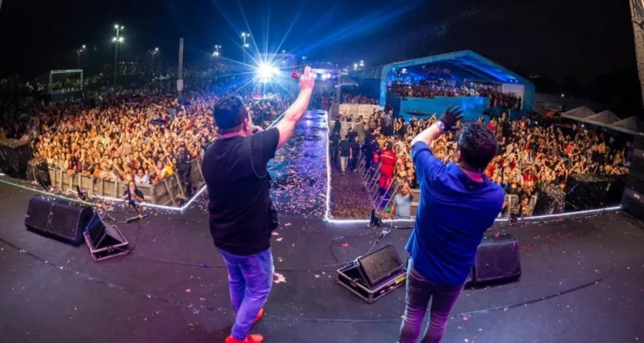 Bruno e Marrone se apresentaram no palco central do polo Jaraguá.