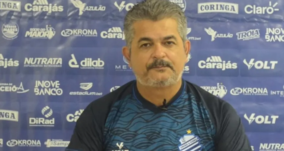 Técnico do CSA, Ney Frenco está à procura da equipe ideal para encarar o Botafogo