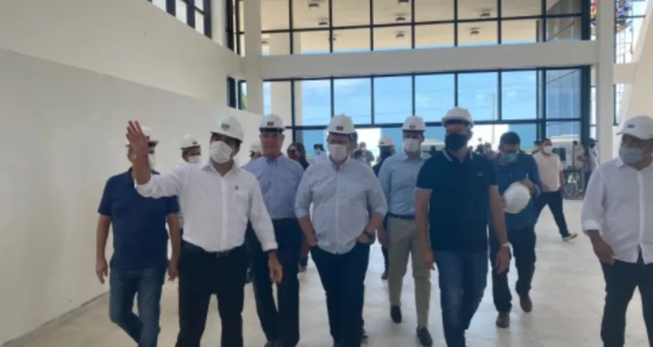 Com investimento de R$ 5,7 milhões, ministro Tarcisio visita terminal do Porto de Maceió