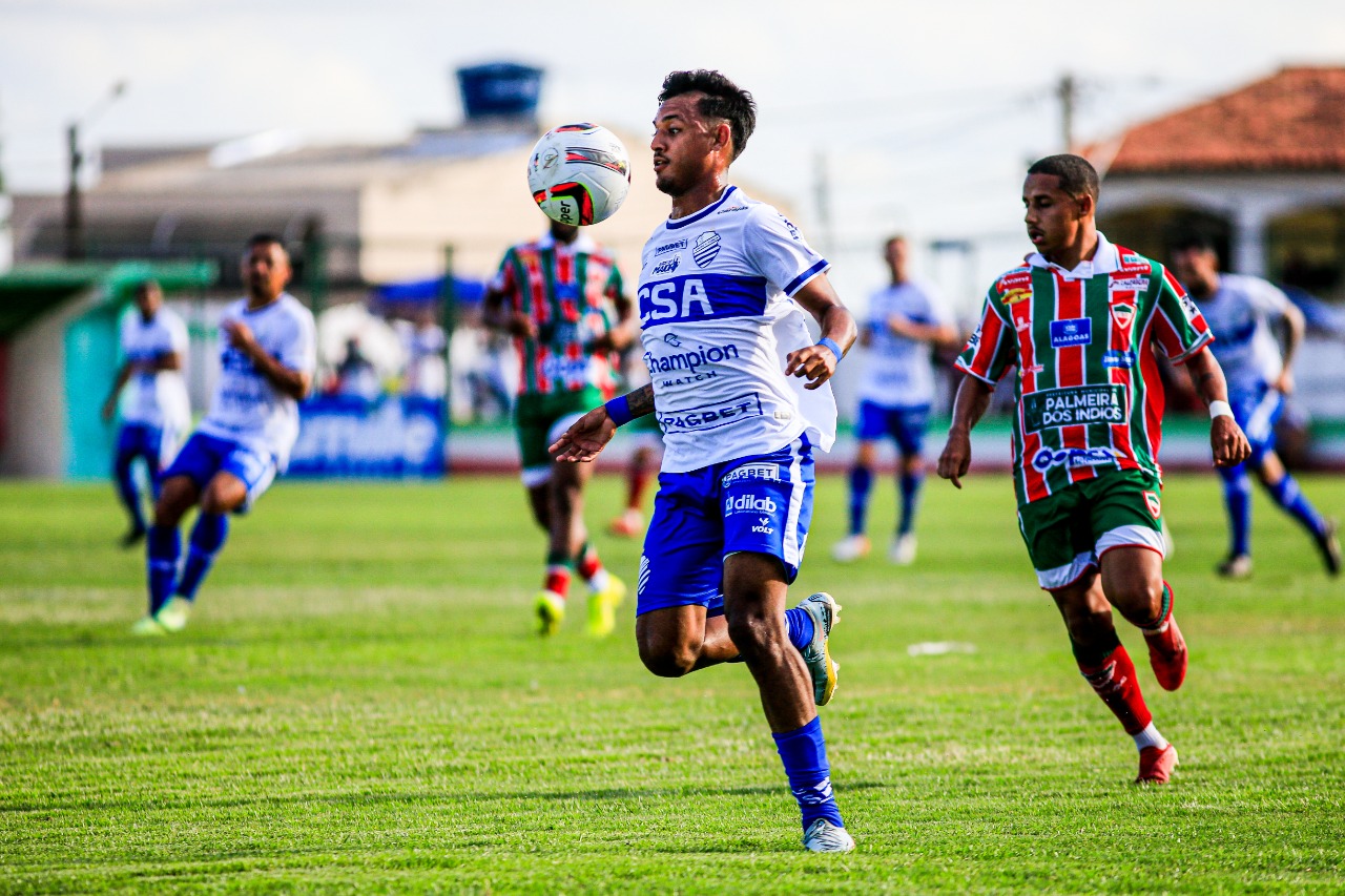 Início de jogo foi morno no Juca Sampaio