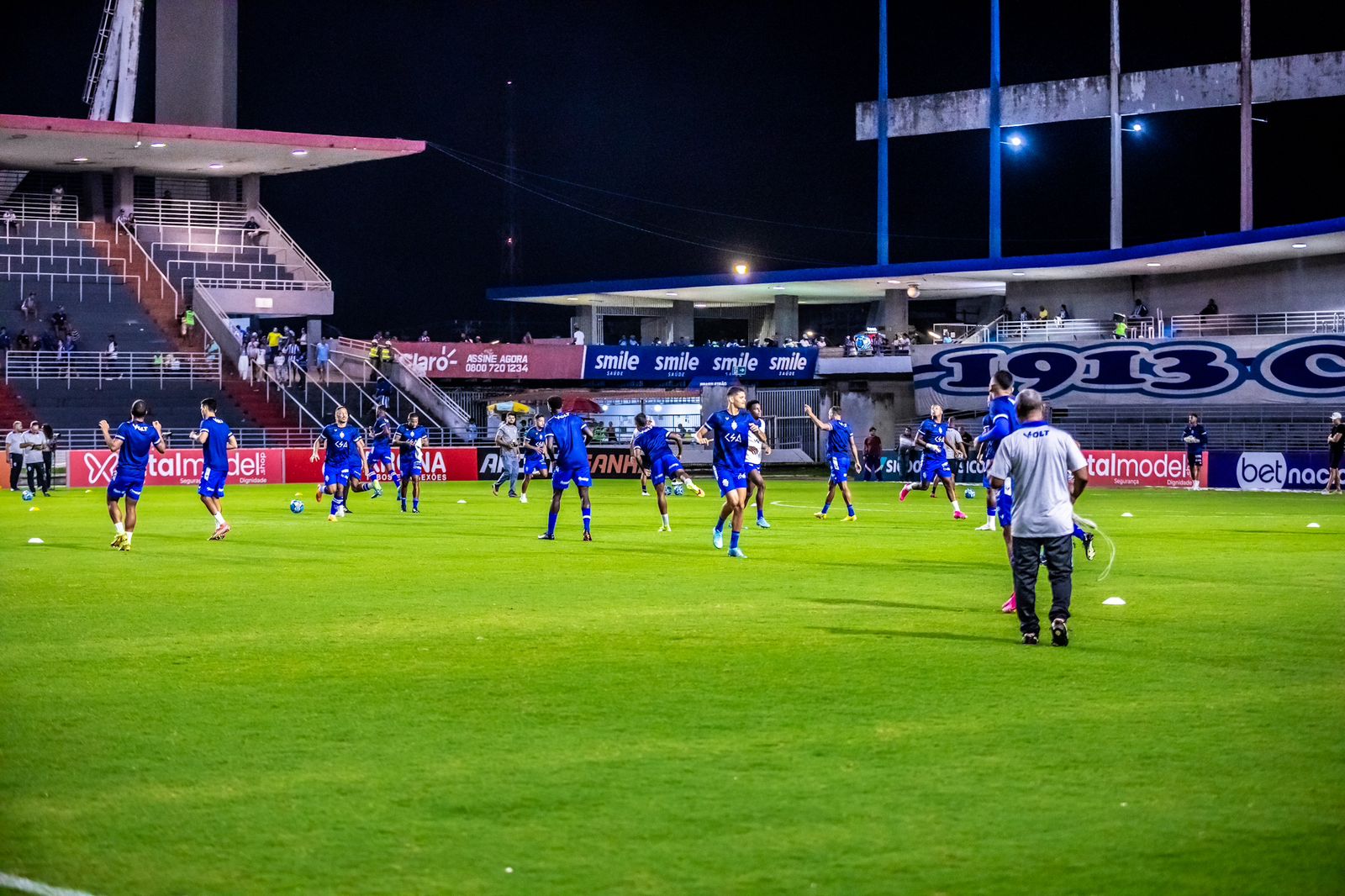 De virada, CSA vence o Manaus e volta ao G8 da Série C: 2 a 1