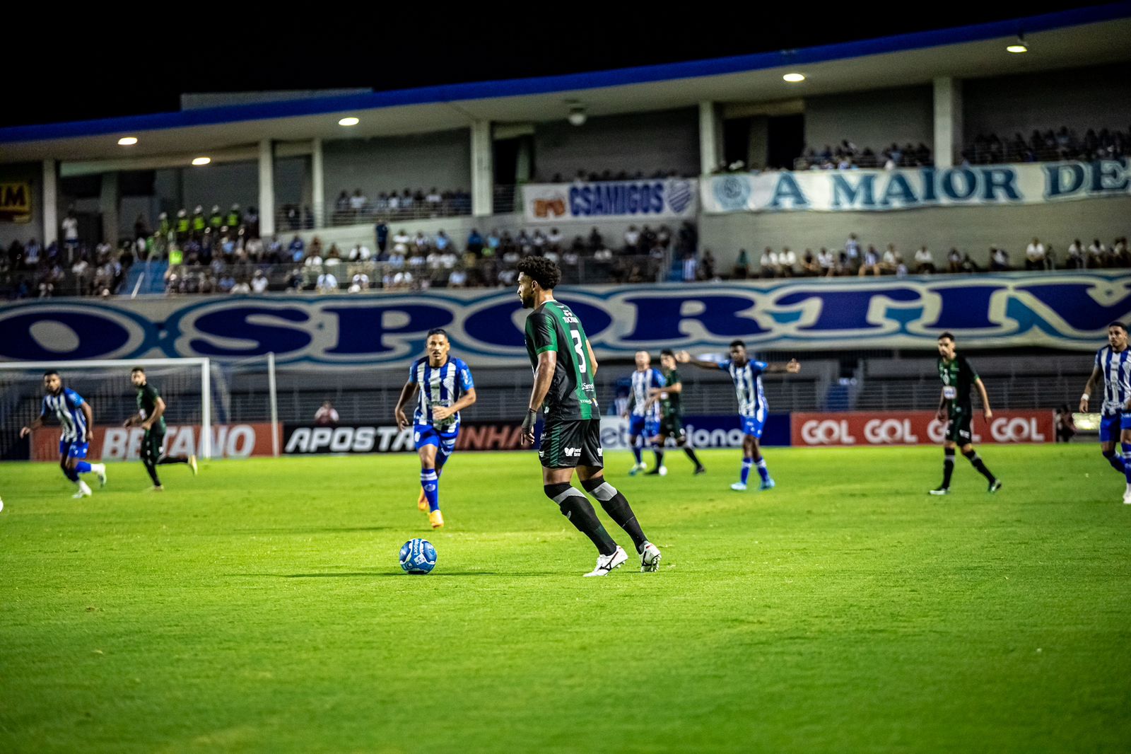 De virada, CSA vence o Manaus e volta ao G8 da Série C: 2 a 1