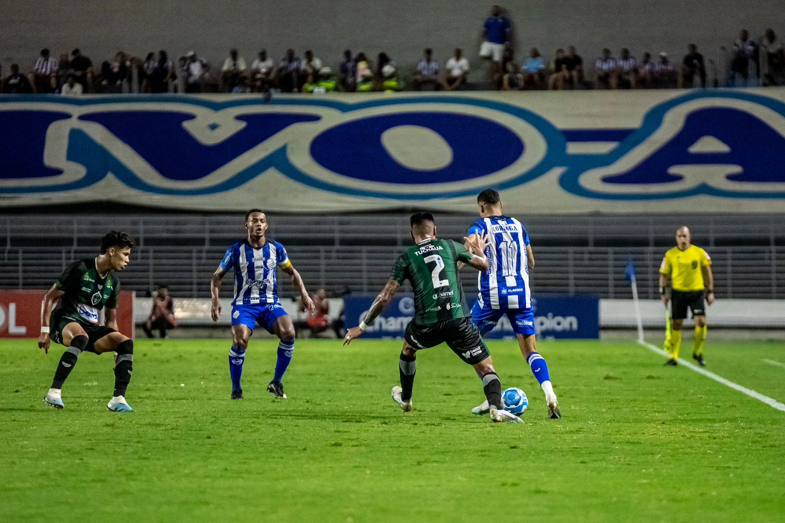 De virada, CSA vence o Manaus e volta ao G8 da Série C: 2 a 1