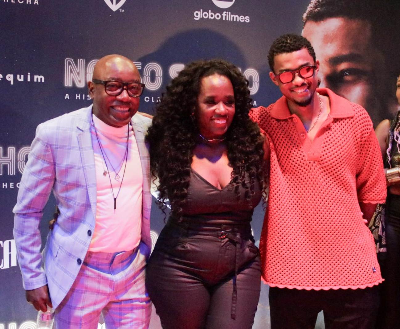 Famosos prestigiam pré estreia de fime