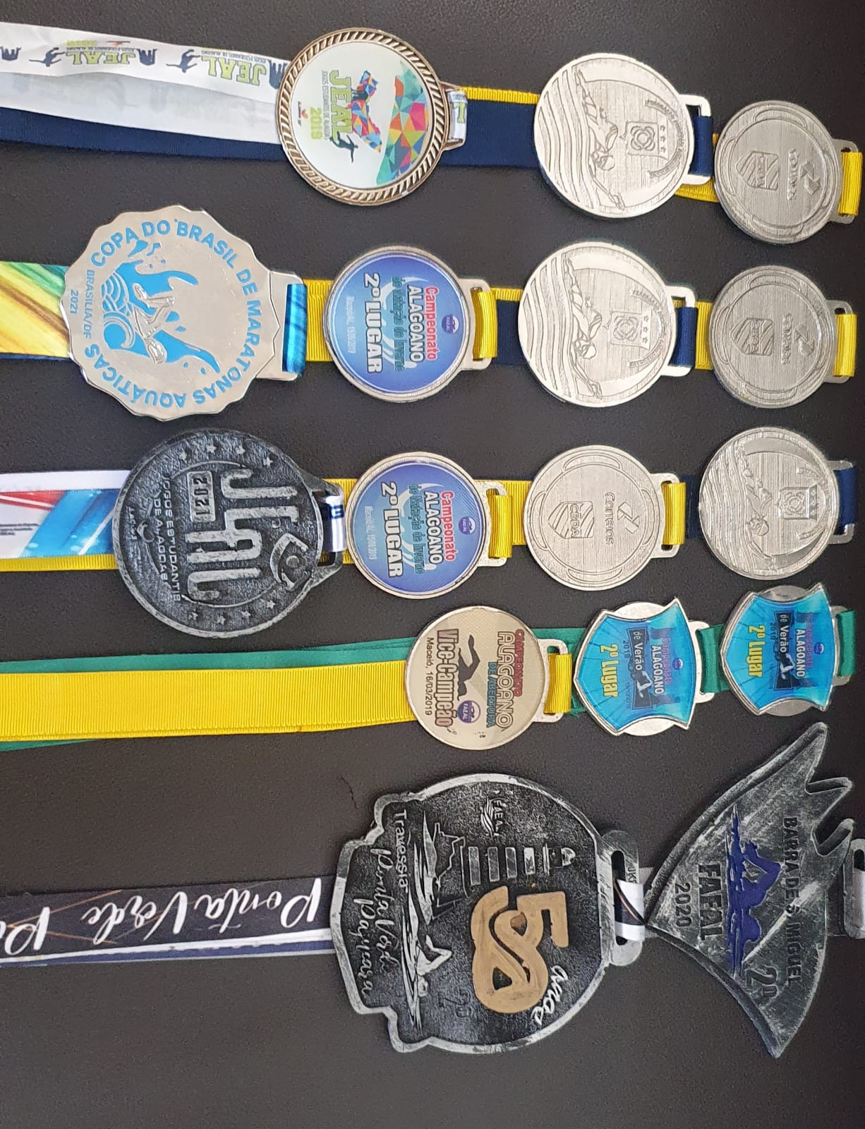 16 medalhas de Prata