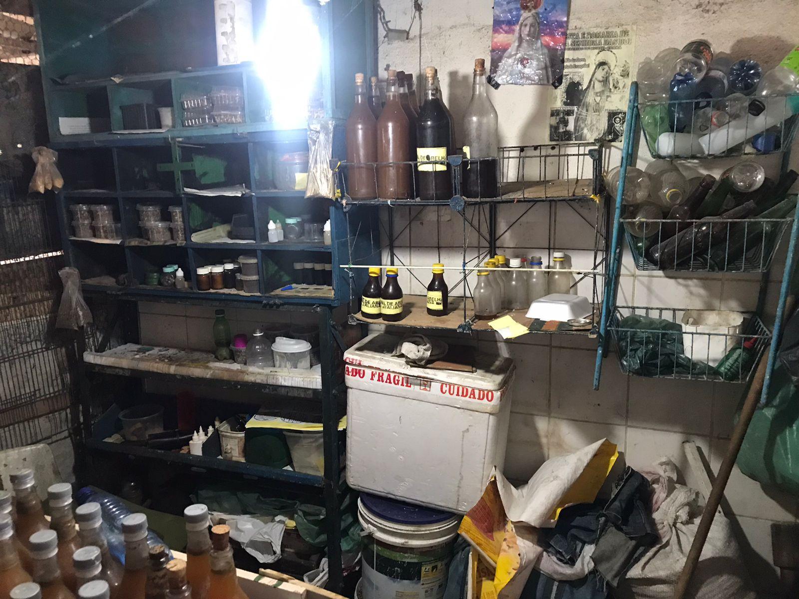 Fiscais da Vigilância Sanitária identificaram várias irregularidades no local