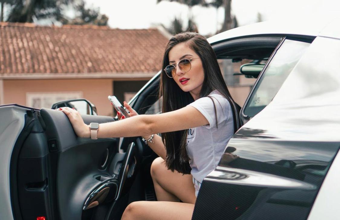 Mikaela Gomes