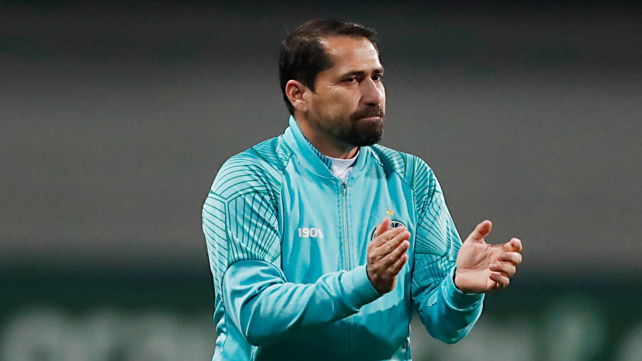 Com um a mais em campo, CRB arranca empate com Coritiba em pleno Couto Pereira: 1 a 1