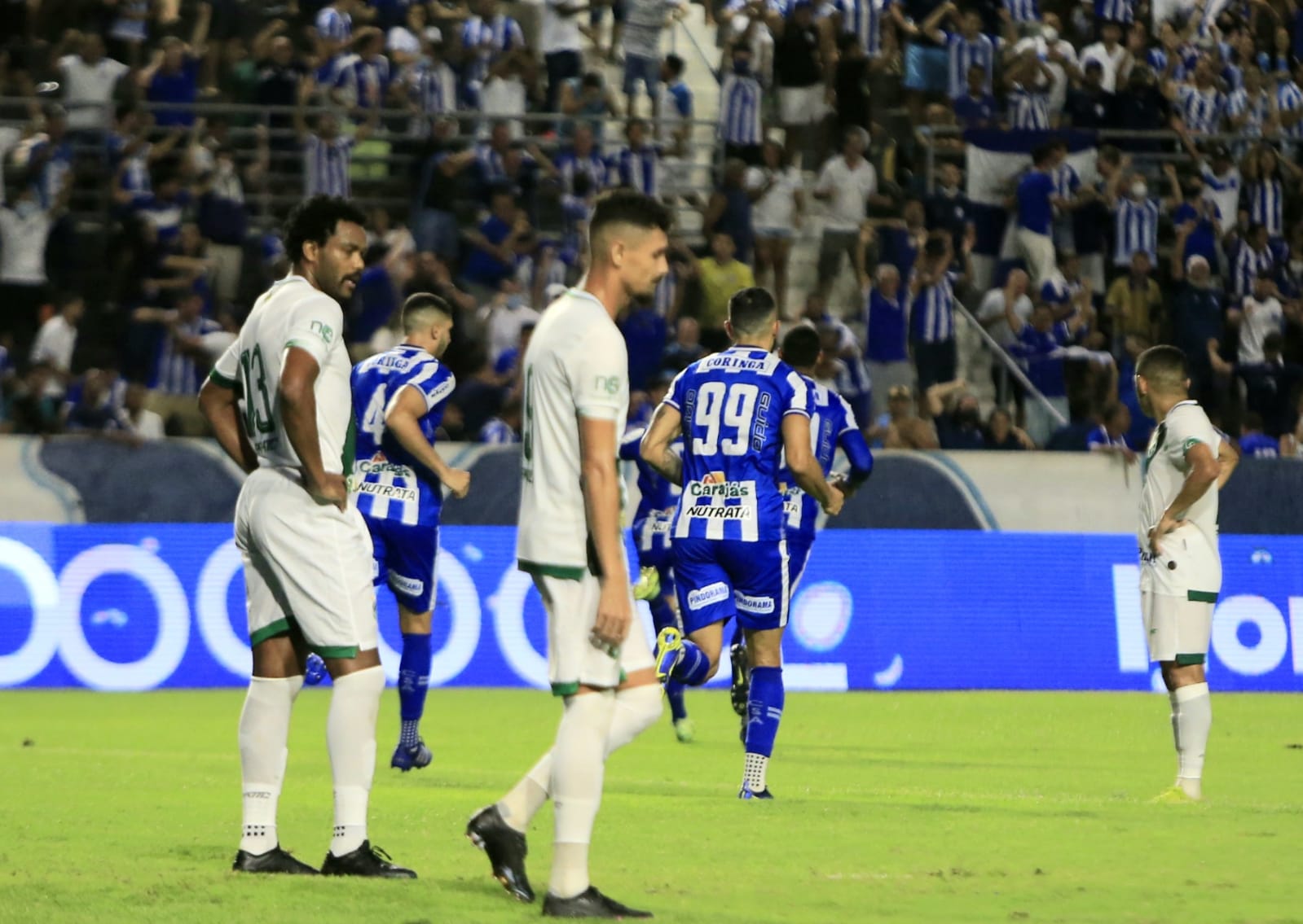 CSA goleia o Altos em Maceió e vai encarar o Sport nas quartas de final da Copa do NE: 3 a 0