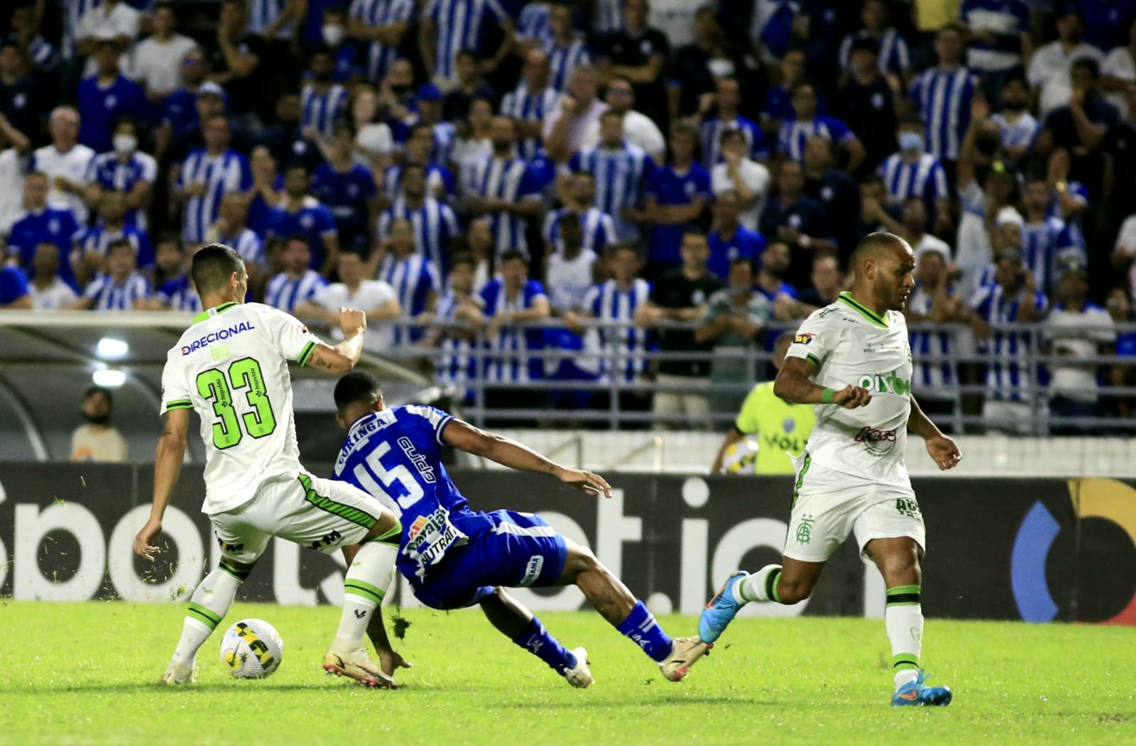 CSA faz péssima partida e assiste ao América-MG abrir vantagem de 3 a 0 na Copa do Brasil