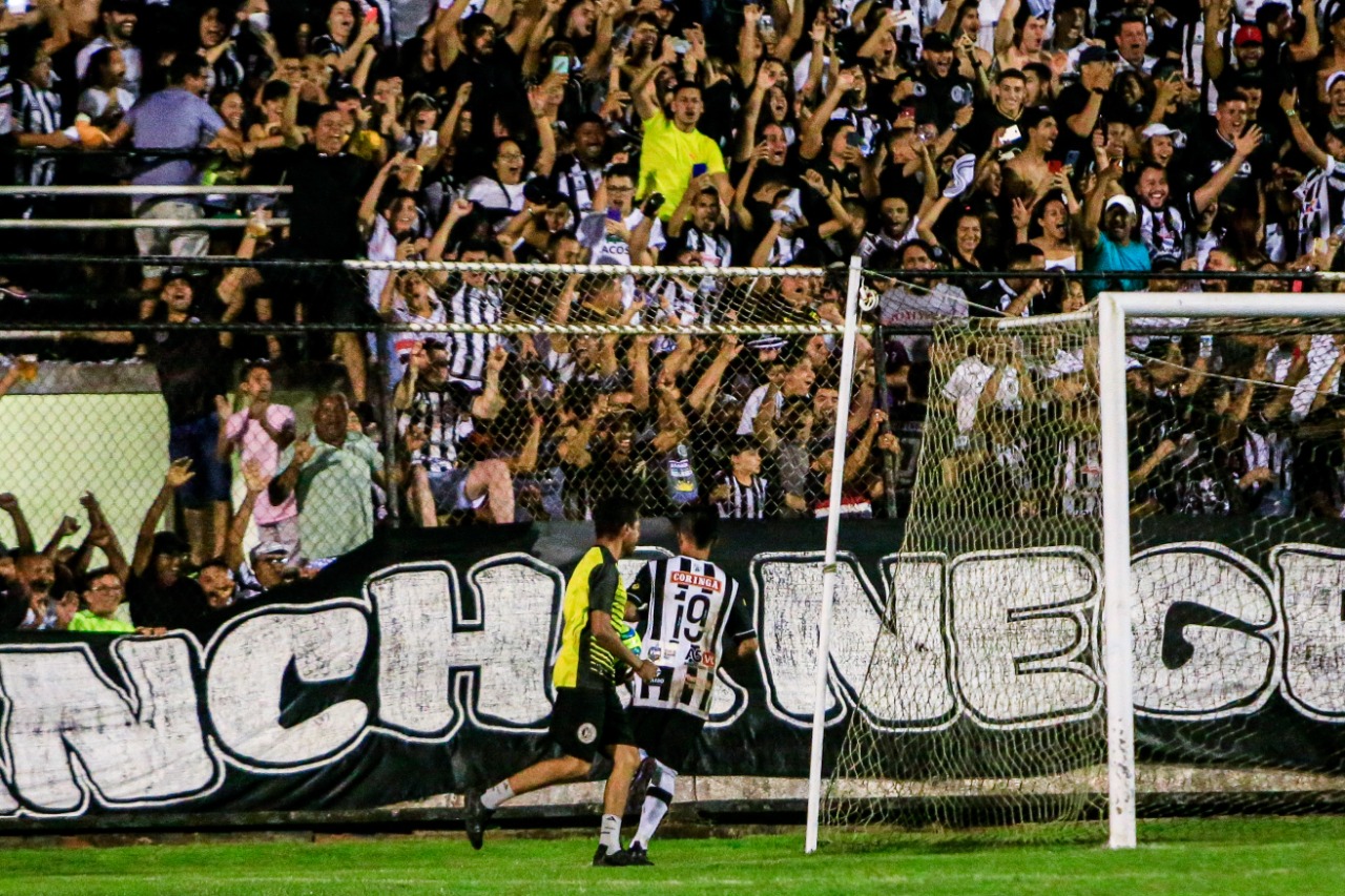 No quinto e último pênalti, Didira marcou e classificou o Fantasma para o mata-mata