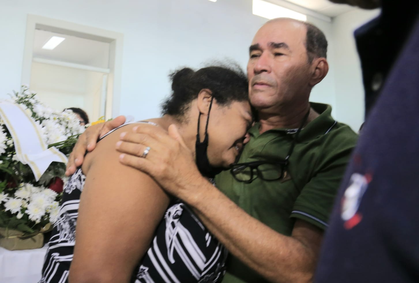 Laudo do IML aponta que a jovem morreu após asfixia por estrangulamento