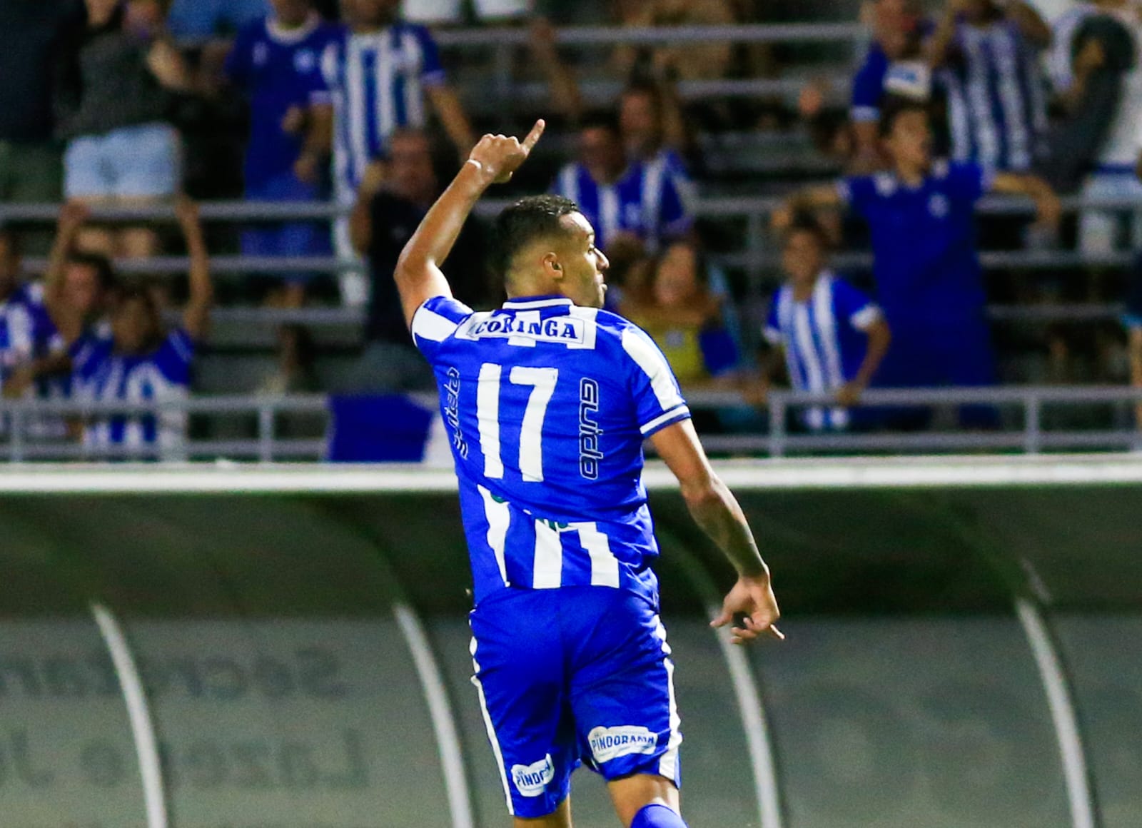 Principal reforço do ataque azulino, Élton tem um mísero gol pelo CSA