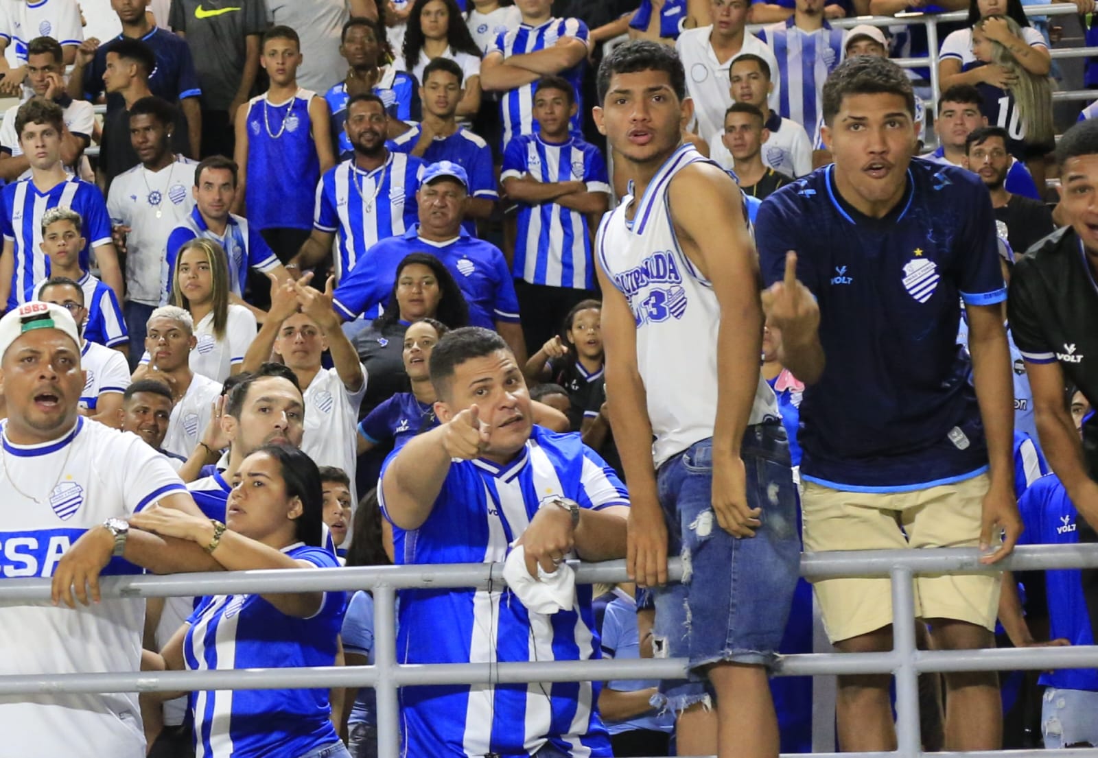 Em noite desastrosa, CSA perde para o Londrina e se aproxima do rebaixamento: 1 a 0