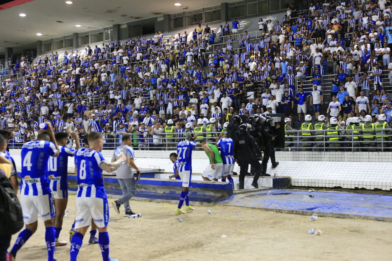 Ano azulino foi marcado pela queda para a Série C