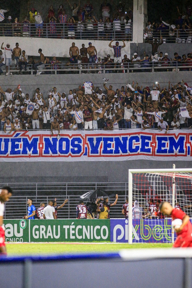Na despedida da temporada 2022, mas tranquilo na tabela da Série B, CRB perde para o Bahia: 2 a 1