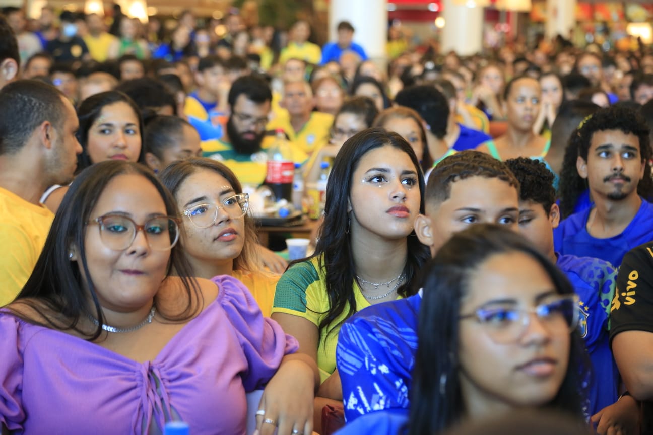 Maceioenses vestiram verde e amarelo para torcer pelo Brasil