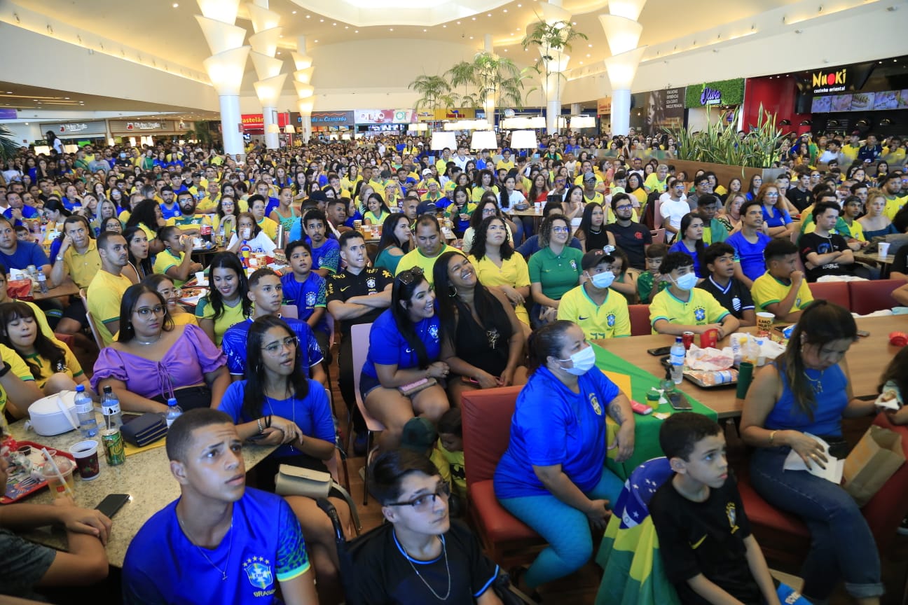 Maceioenses vestiram verde e amarelo para torcer pelo Brasil