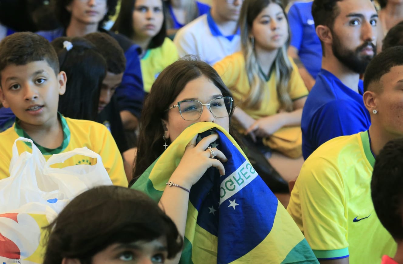 Maceioenses vestiram verde e amarelo para torcer pelo Brasil