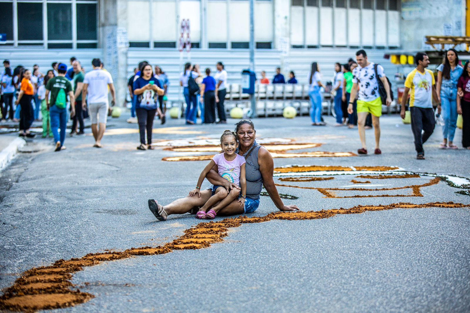 Fiéis percorrem ruas do Centro de Maceió em procissão