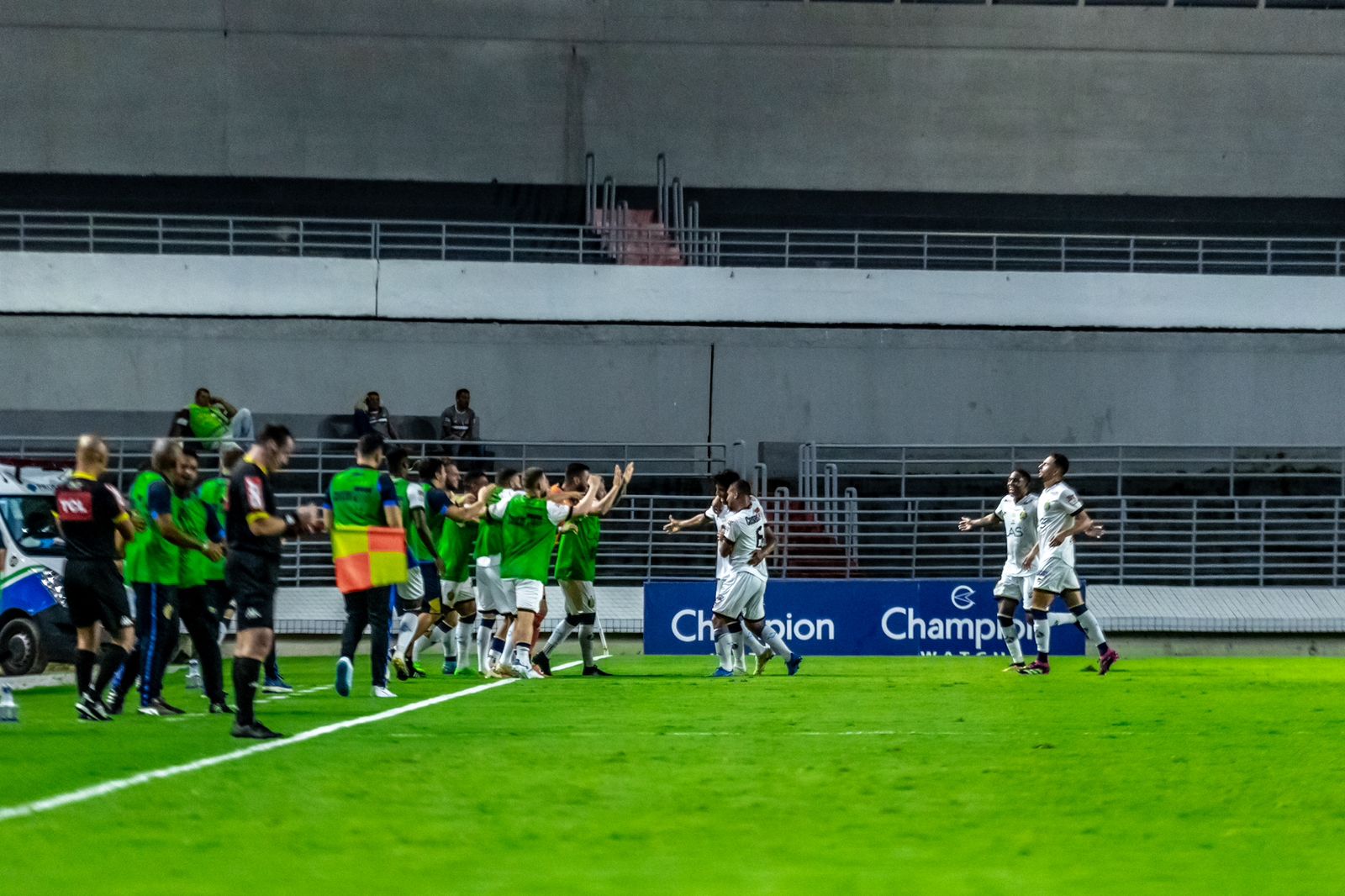 Sob vaia da torcida, CSA empata com Aparecidense: 'Time sem-vergonha!'