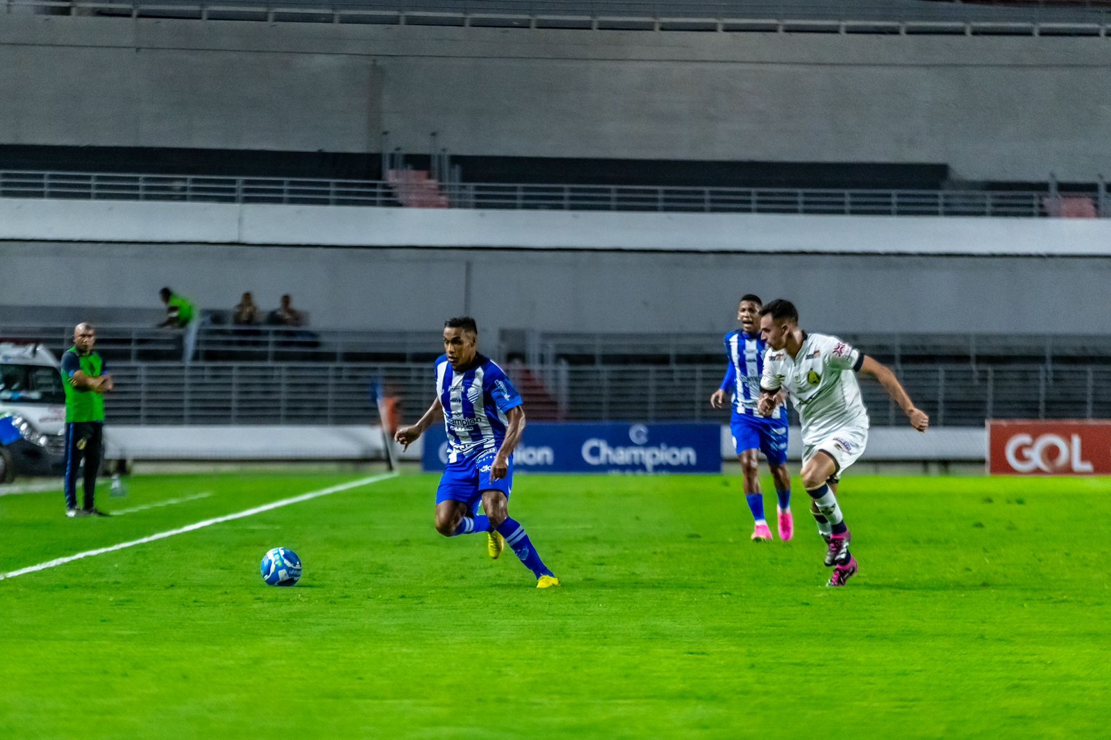 Sob vaia da torcida, CSA empata com Aparecidense: 'Time sem-vergonha!'