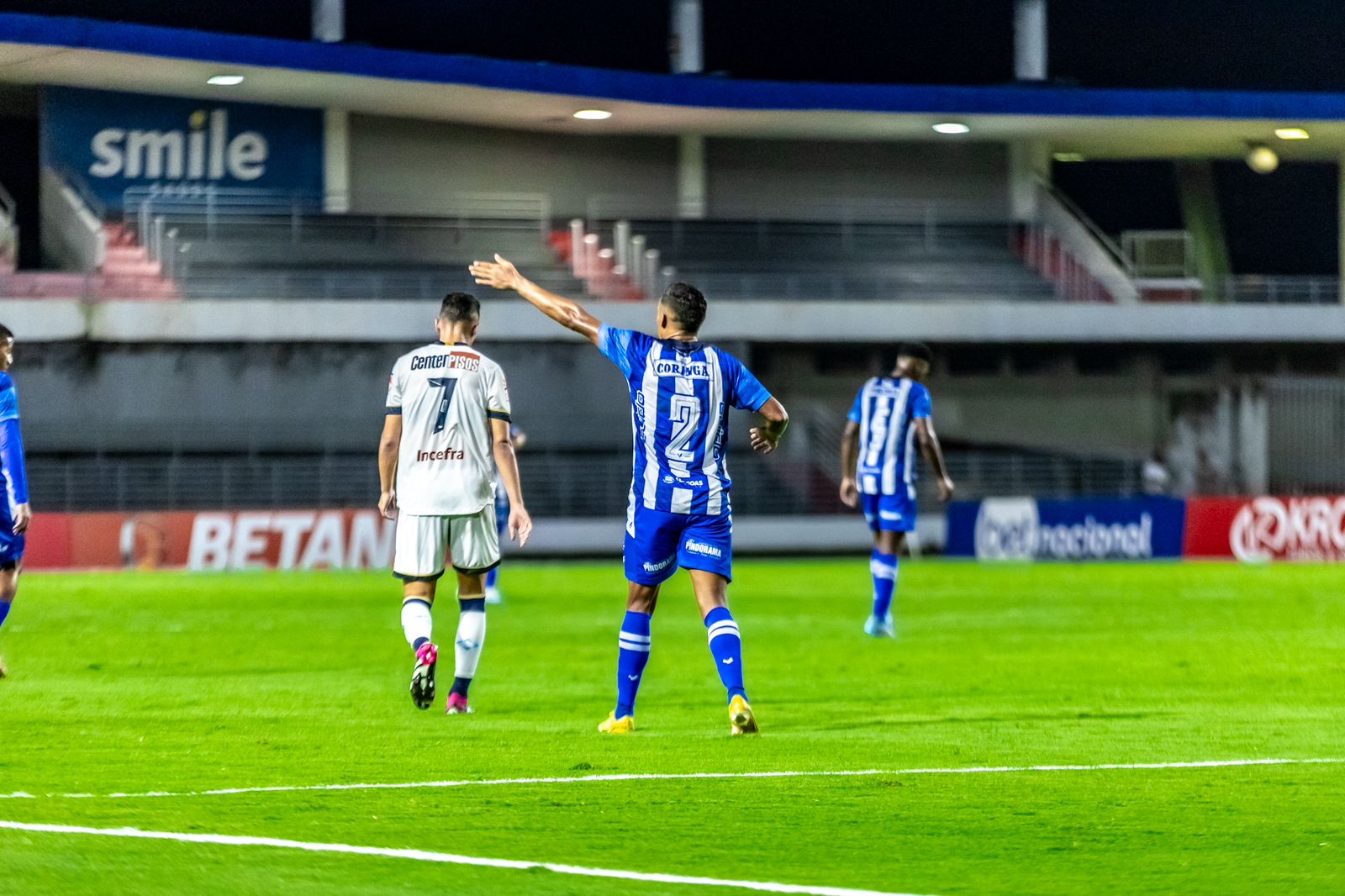 Sob vaia da torcida, CSA empata com Aparecidense: 'Time sem-vergonha!'