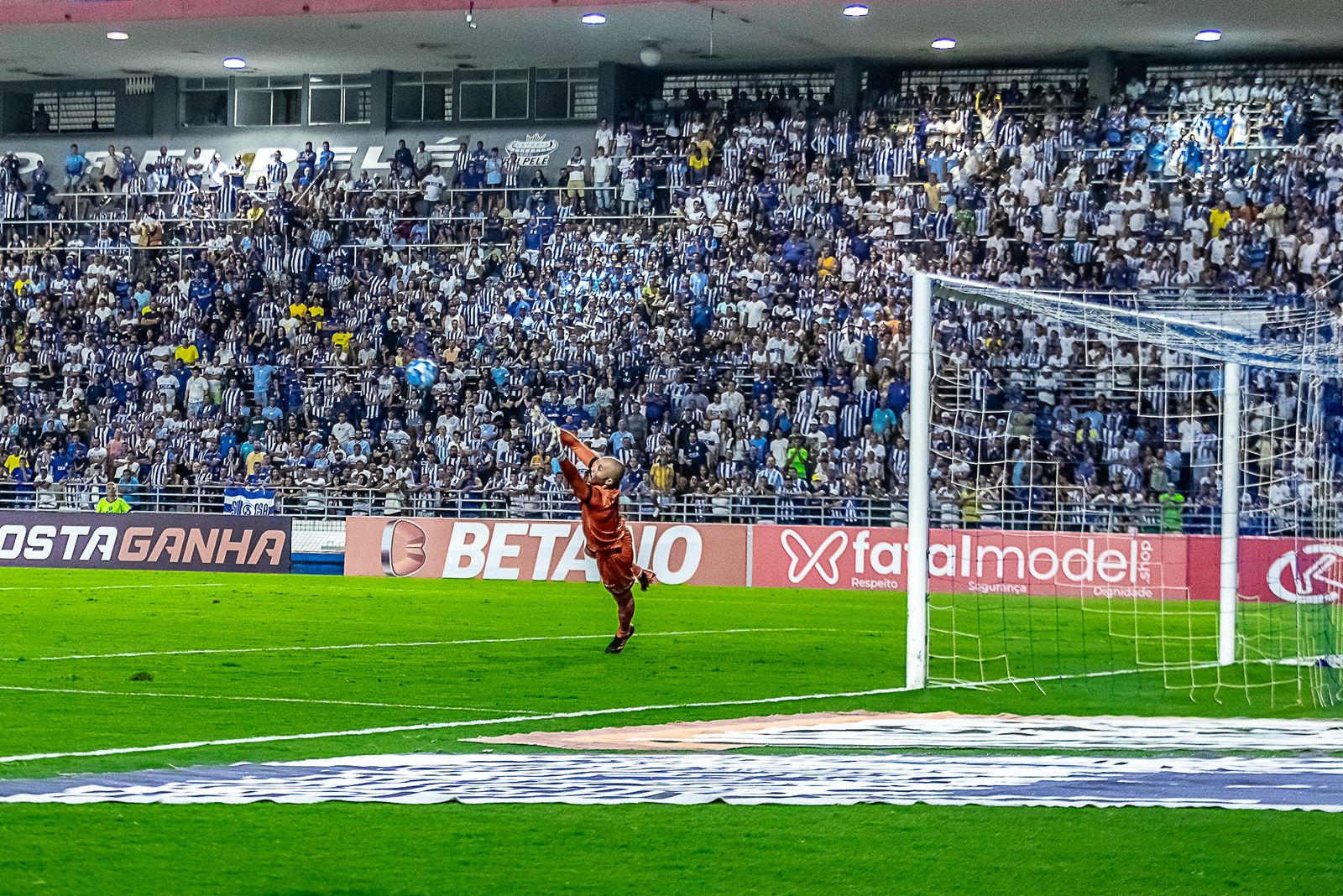 Sob vaia da torcida, CSA empata com Aparecidense: 'Time sem-vergonha!'