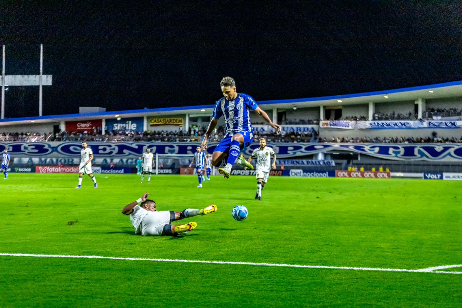 Sob vaia da torcida, CSA empata com Aparecidense: 'Time sem-vergonha!'