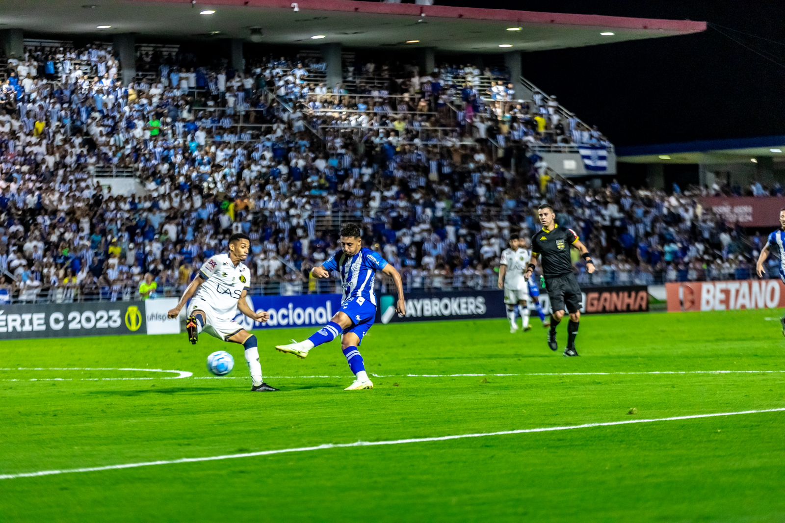 Sob vaia da torcida, CSA empata com Aparecidense: 'Time sem-vergonha!'