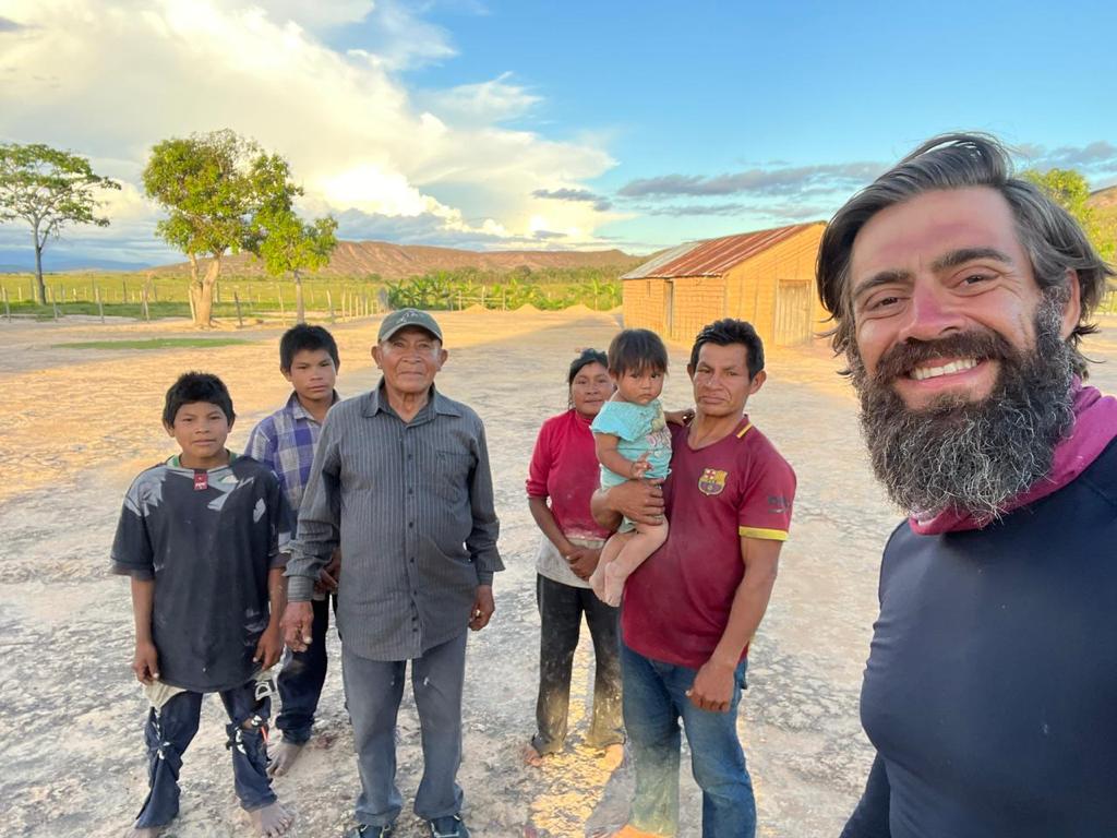 Aventureiro gaúcho participa de trekking em fronteira do Brasil