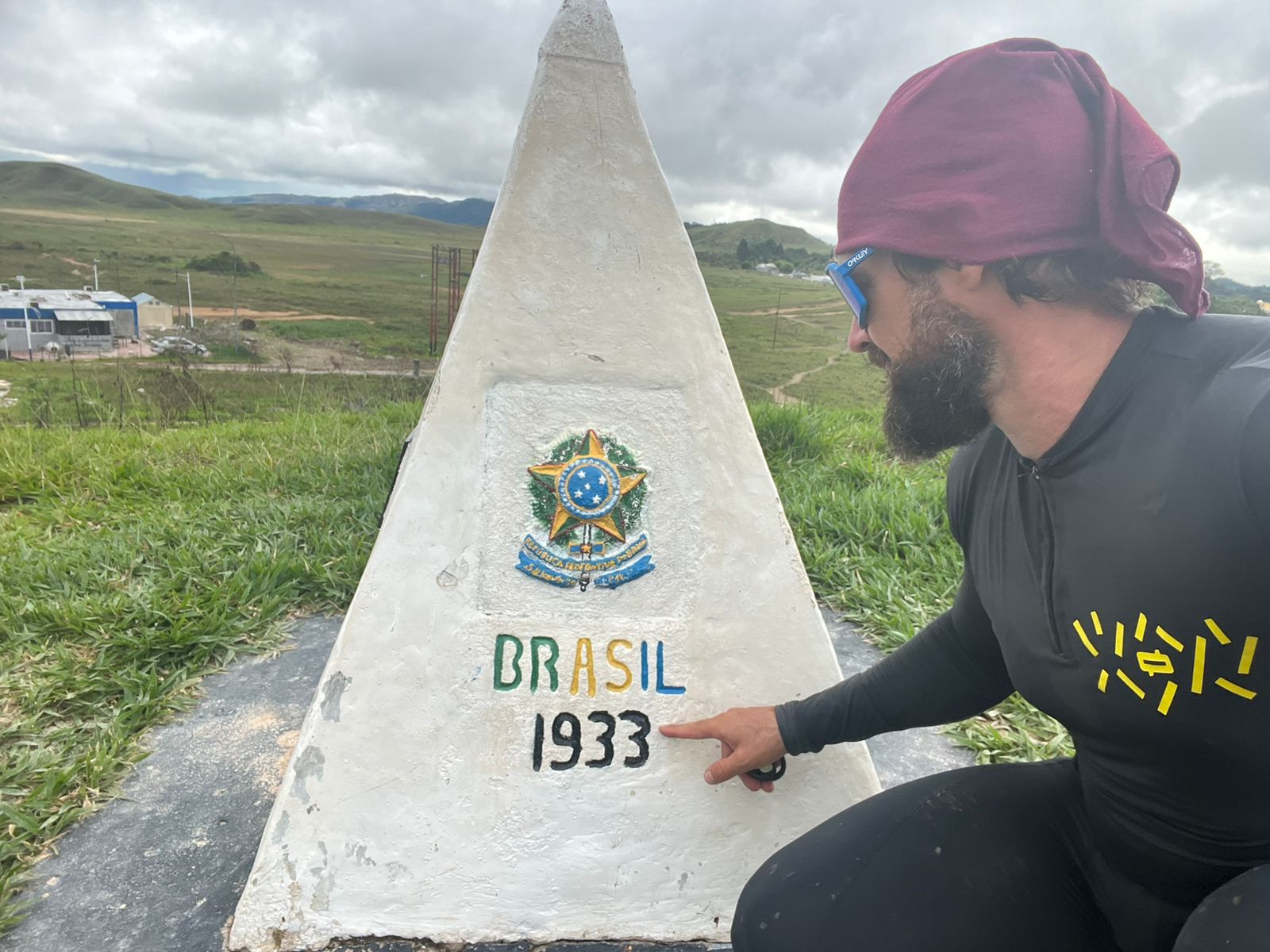 Aventureiro gaúcho participa de trekking em fronteira do Brasil