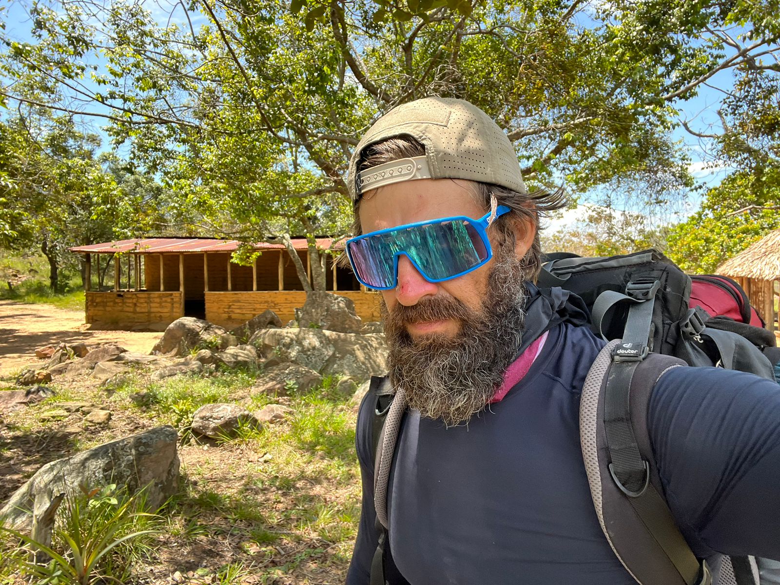 Aventureiro gaúcho participa de trekking em fronteira do Brasil