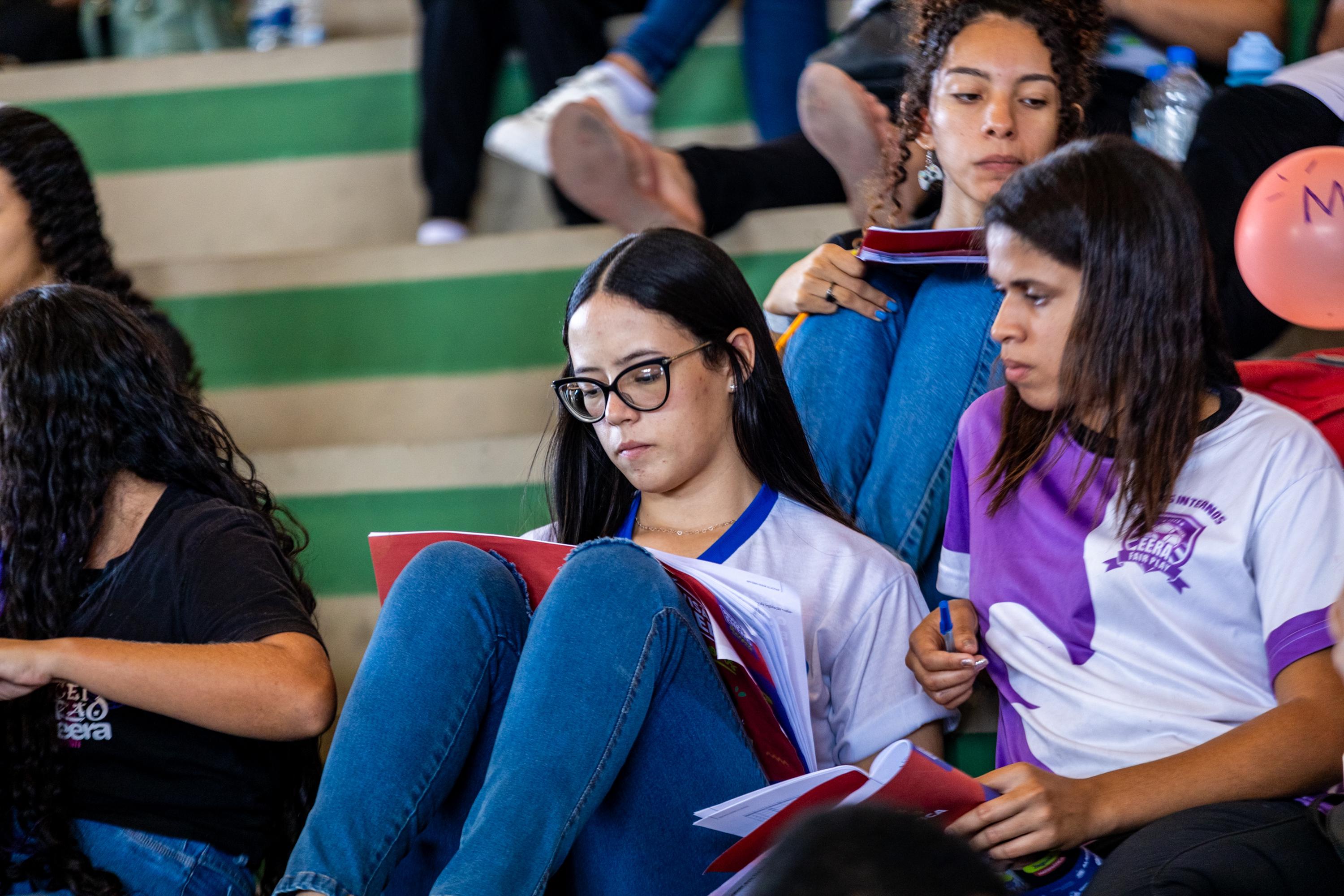 Estudantes lotam o Ginásio do Sesi para o Aulão Enem
