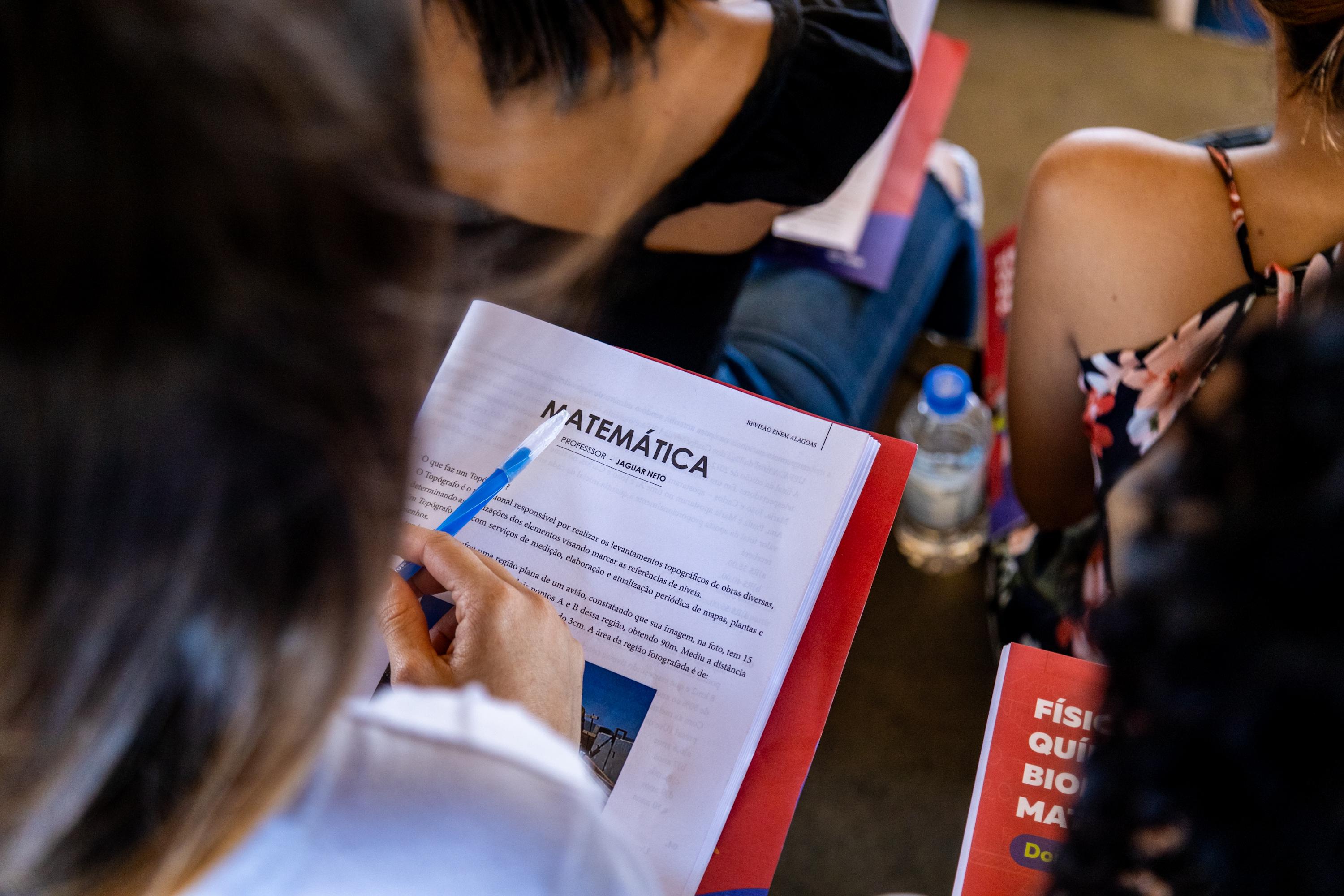 Estudantes lotam o Ginásio do Sesi para o Aulão Enem