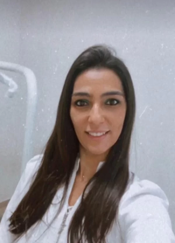 Mariana era dentista e biomédica