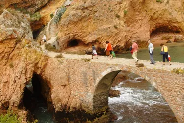 
				Os melhores lugares para visitar durante as férias em Portugal
			
			