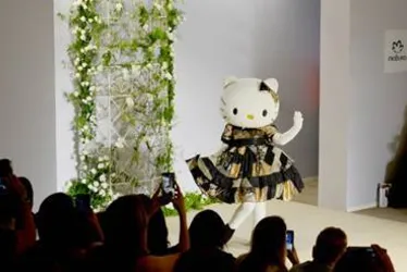 
			
				SANRIO COMPLETA 60 ANOS
			
			