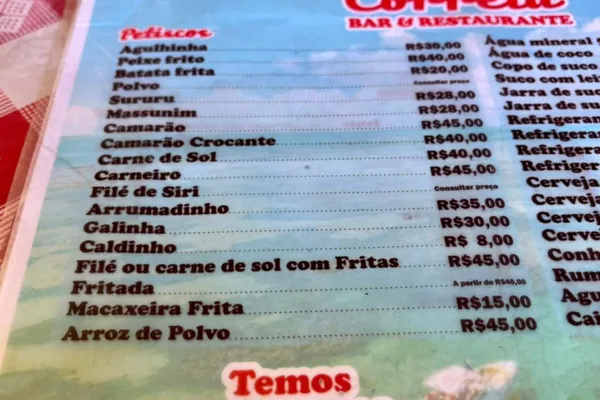 
				
					Descobrindo a Autêntica Galinha ao Molho Pardo no Restaurante do Correia, em Ipioca.
				
				